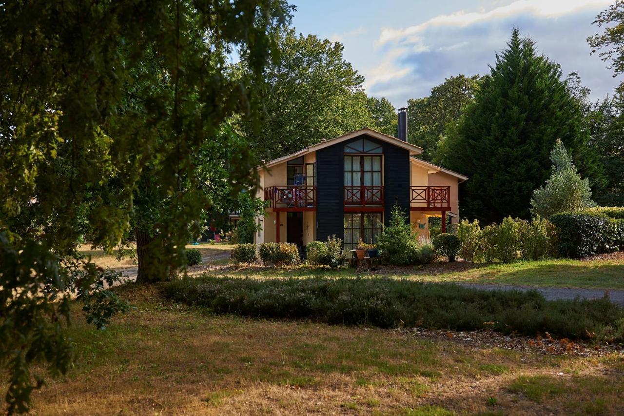 Résidence Château de Salles Salles  Extérieur photo