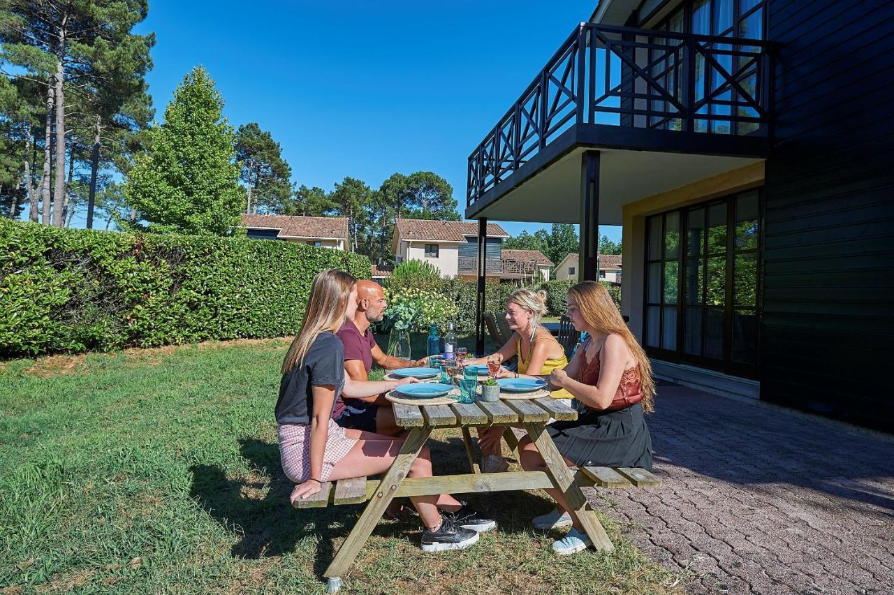 Résidence Château de Salles Salles  Extérieur photo